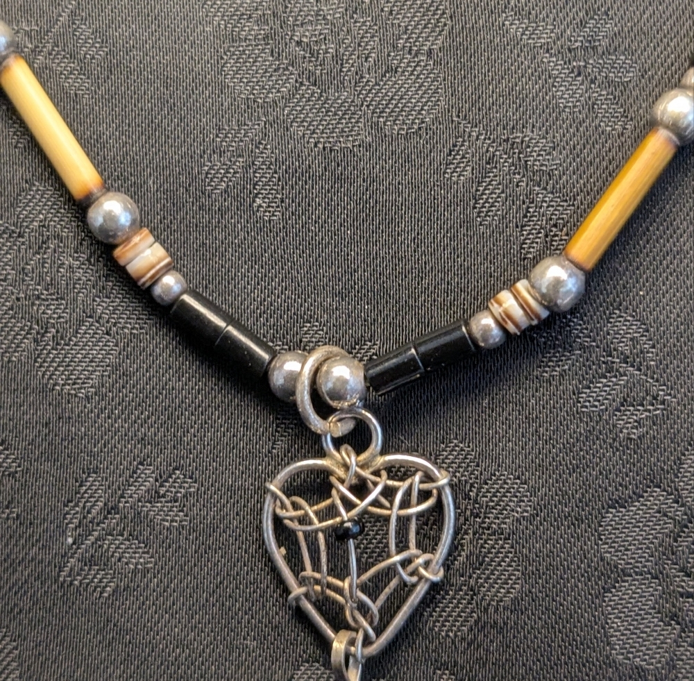 Vintage Native American Liquid Silver Sterling Dreamcatcher Pendant Necklace - Picture 3 of 12